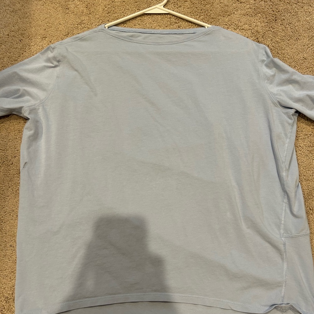 Lululemon back in action t shirt